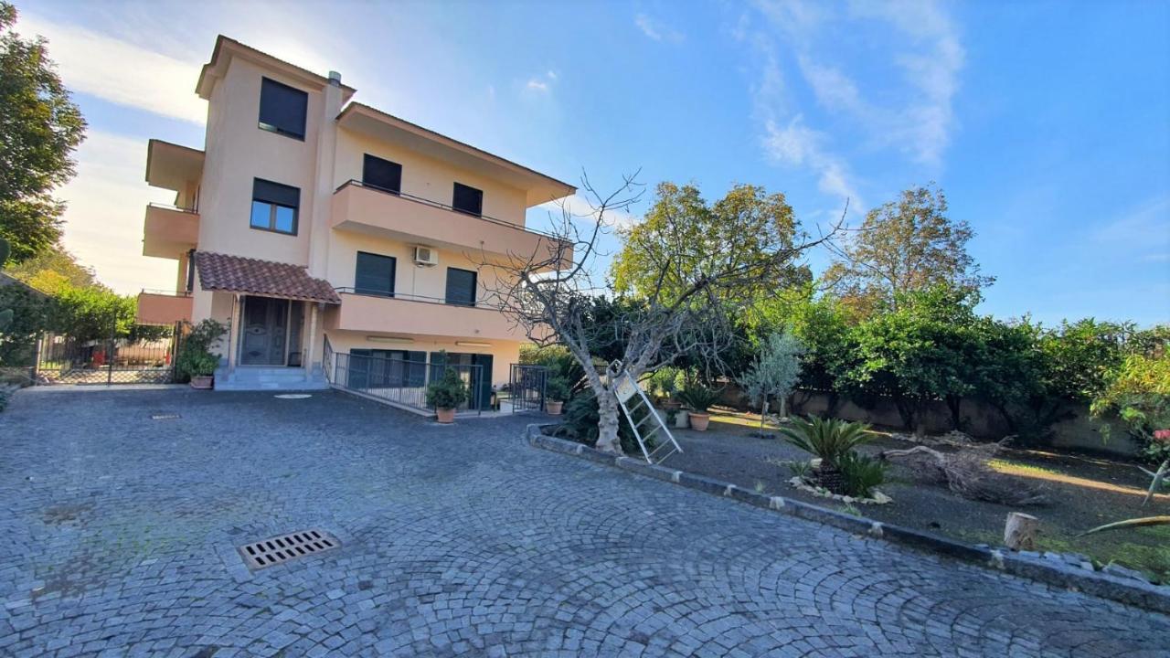 Villa Daniela Сарно Екстериор снимка