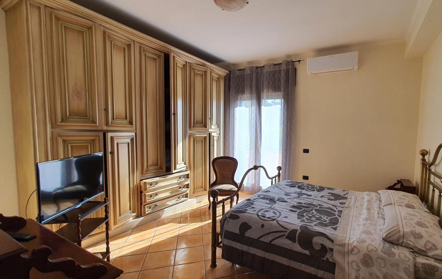 Villa Daniela Сарно Екстериор снимка